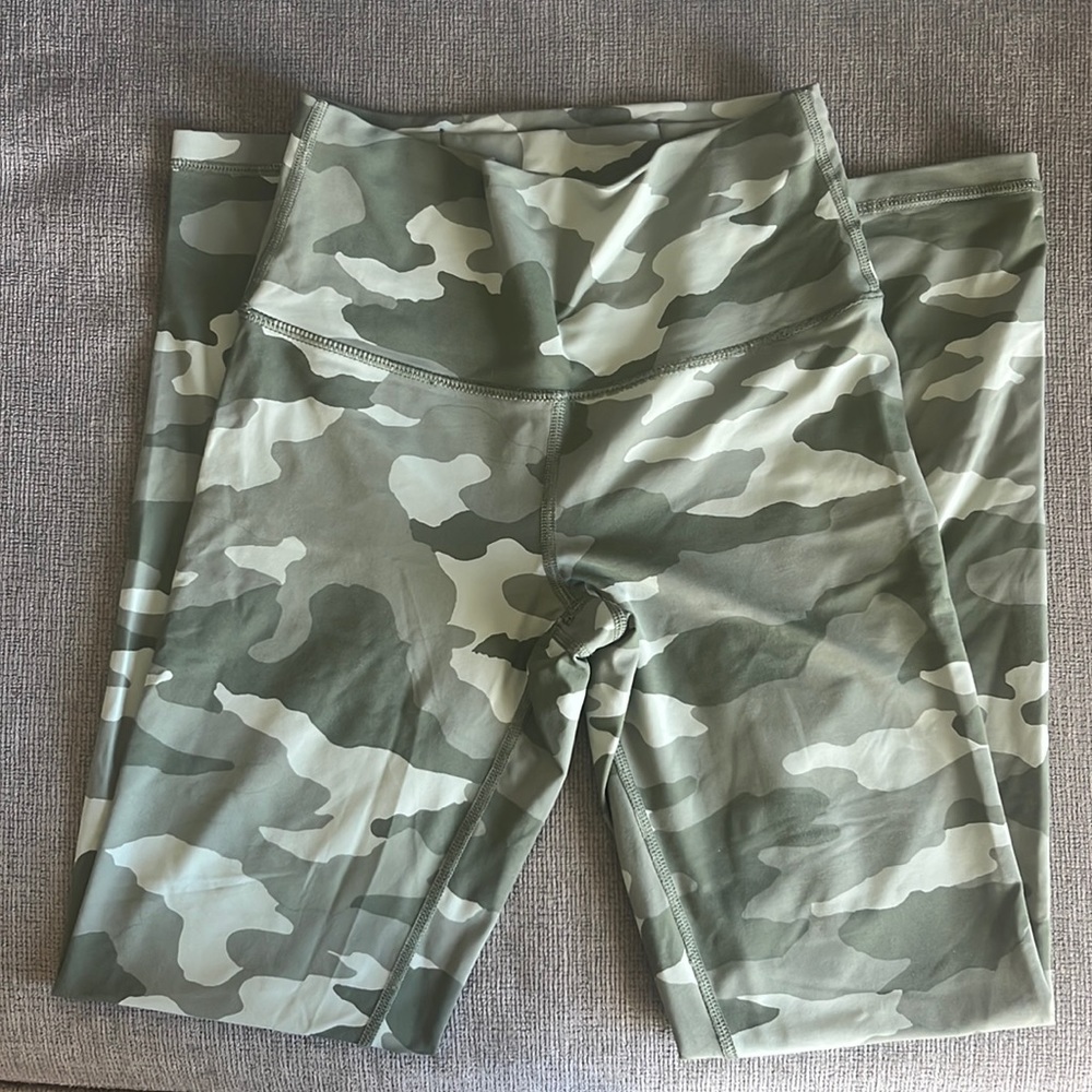 Aerie green high waisted cami print leggings